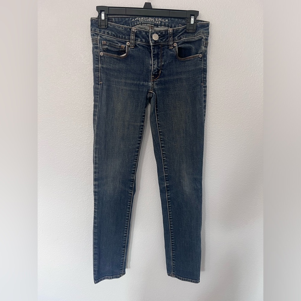American Eagle Dark Wash Skinny Jeans Size 2